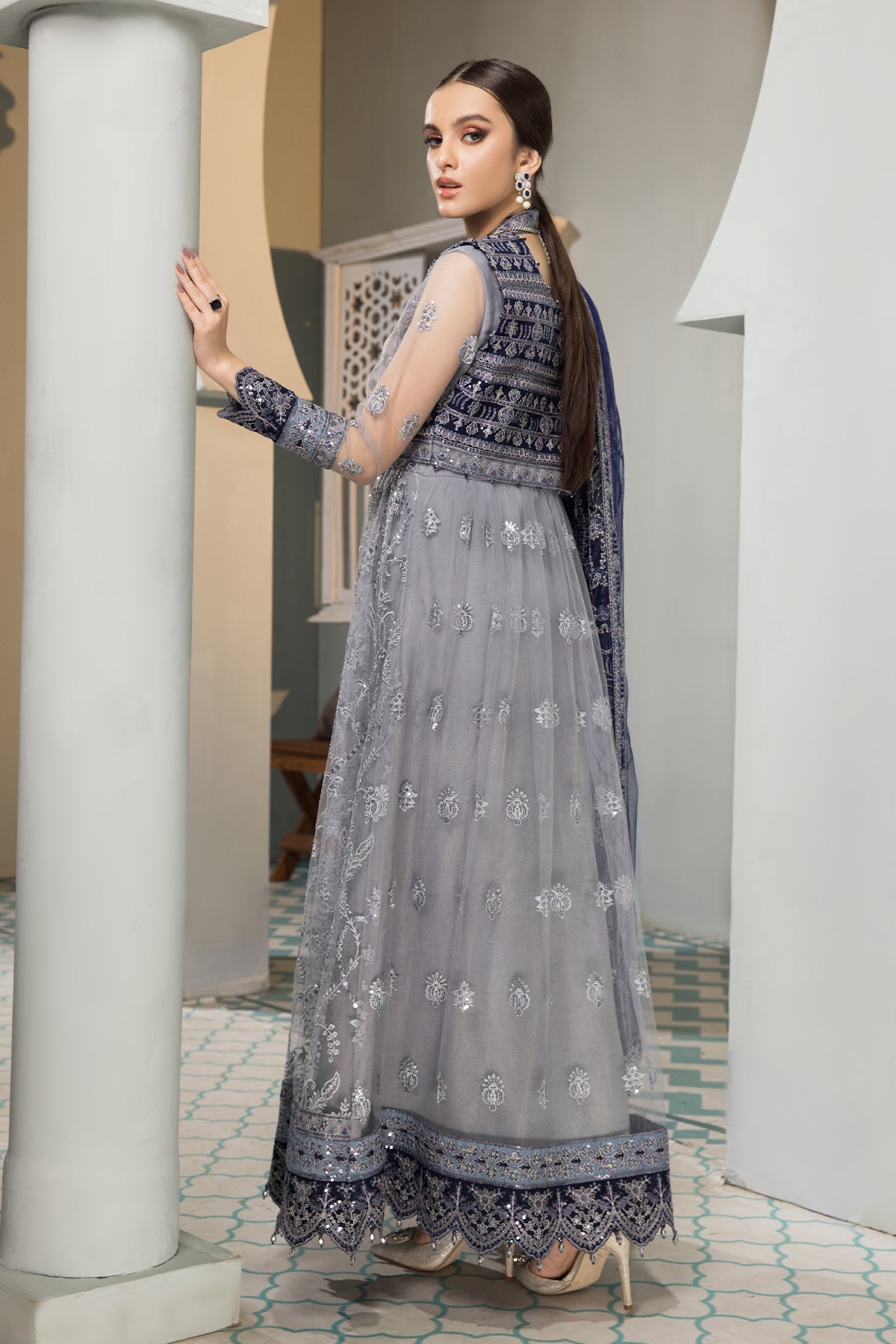 ALIZEH-Aks - House Of Hania