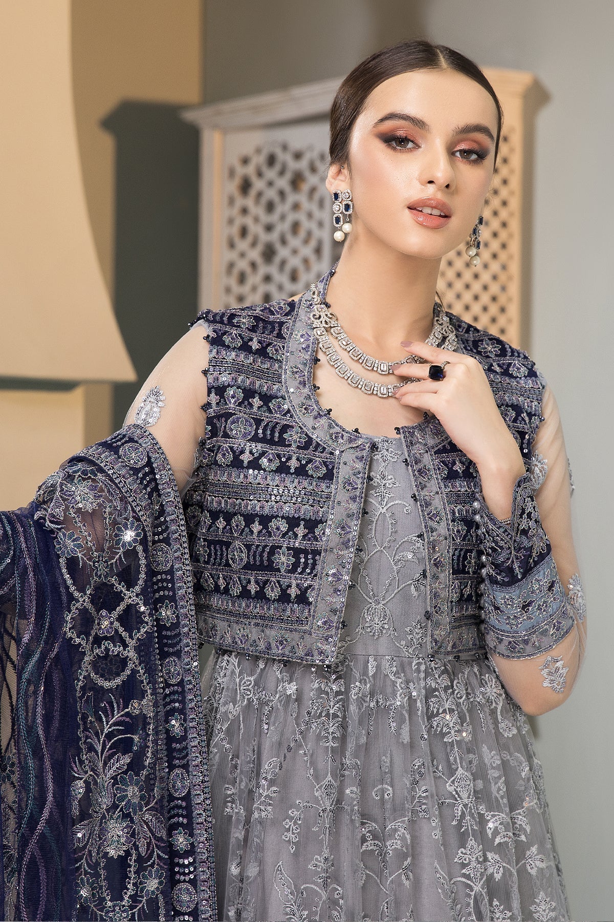 ALIZEH-Aks - House Of Hania
