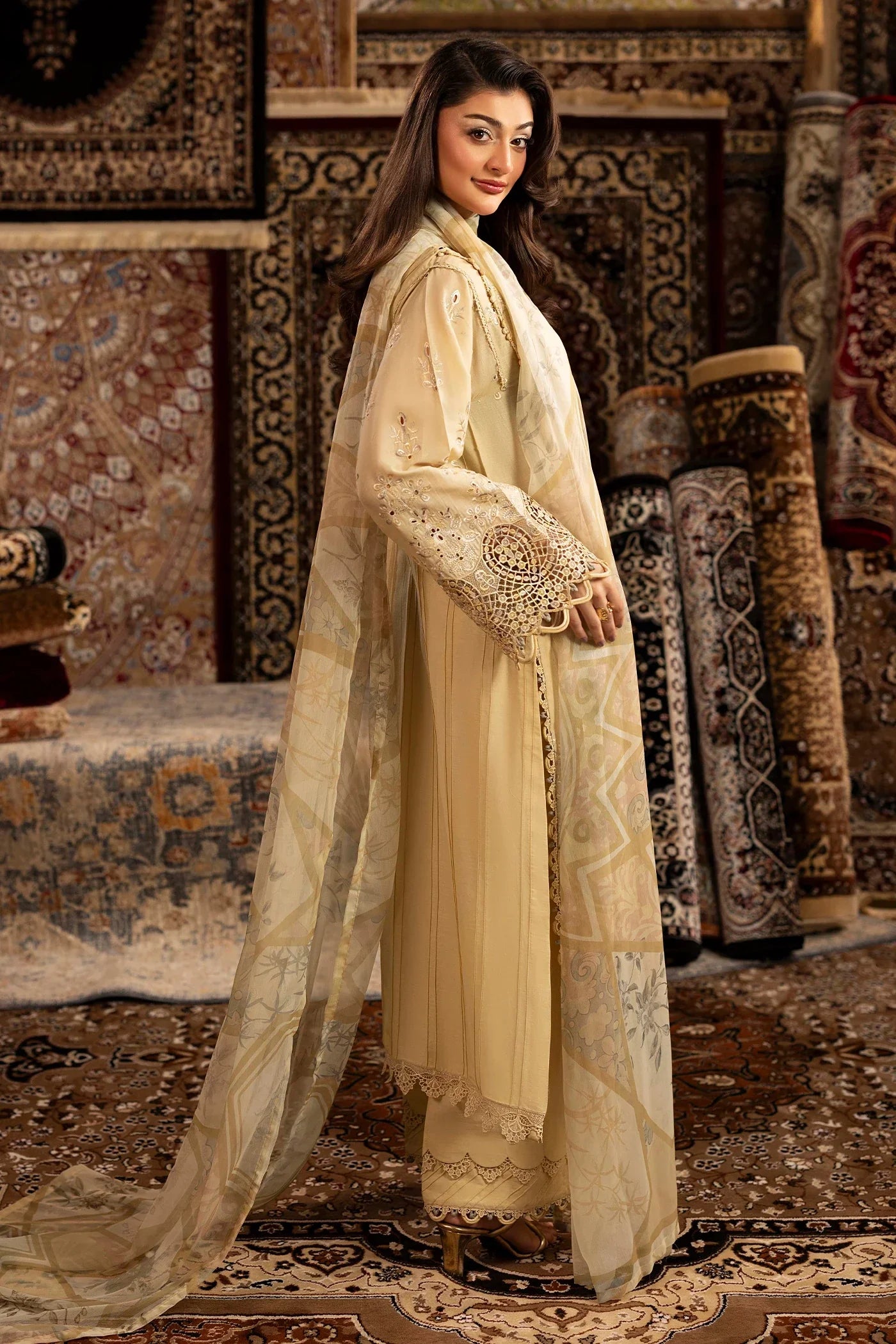 Adans Libas | ADAN'S CHENILLE | CHENILLE 1690 - House Of Hania