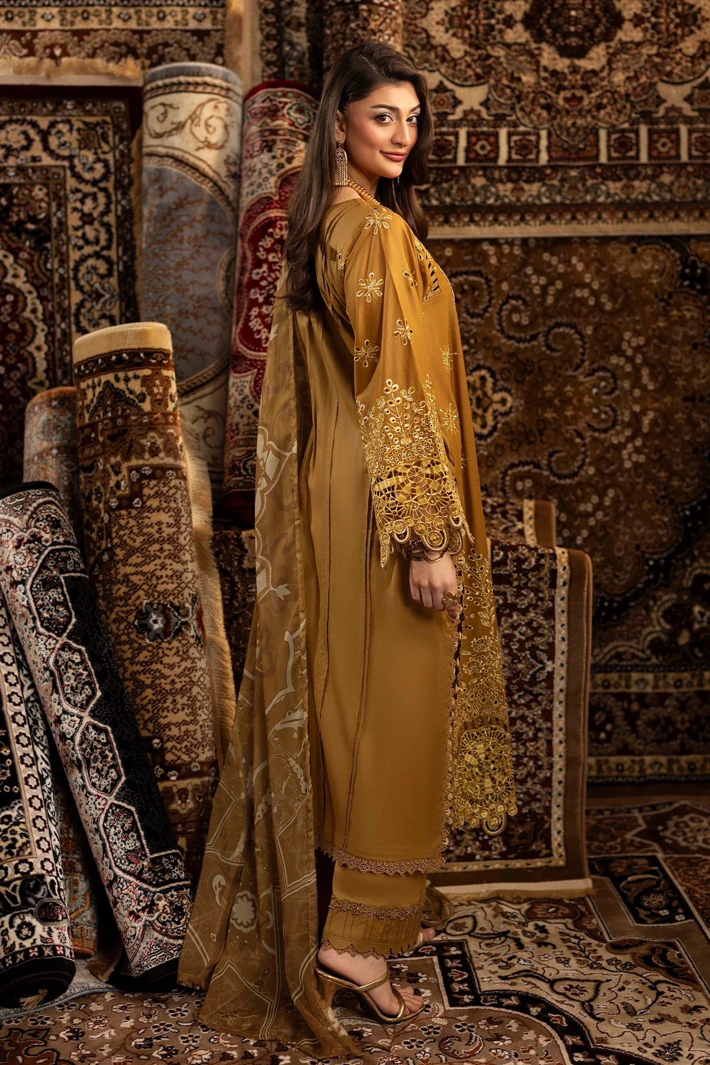 Adans Libas | ADAN'S CHENILLE | CHENILLE 1692 - House Of Hania