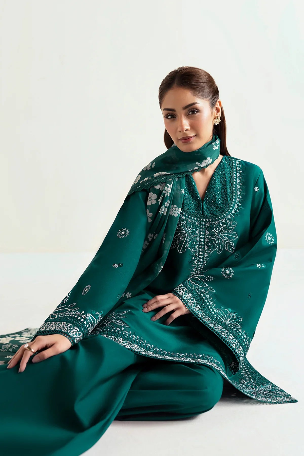 Afrozeh | Basic Pret 25 | Blueberry Majesty - House Of Hania