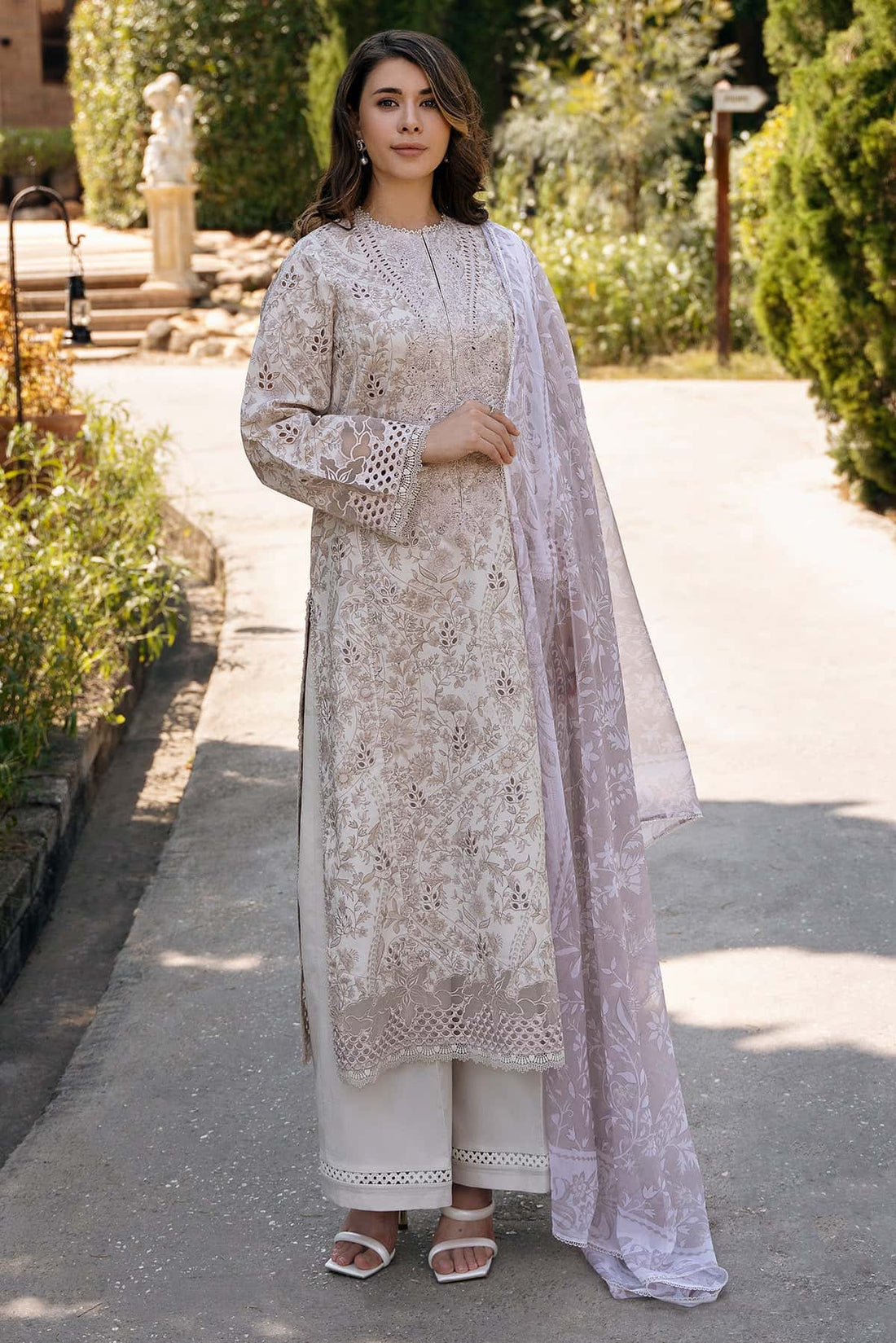 Afrozeh | Damask The Holiday Edit 25 | Lunetta A - House Of Hania