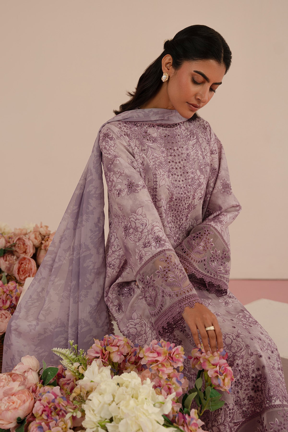 Afrozeh | Floral Charm 25 | Bellerose - House Of Hania