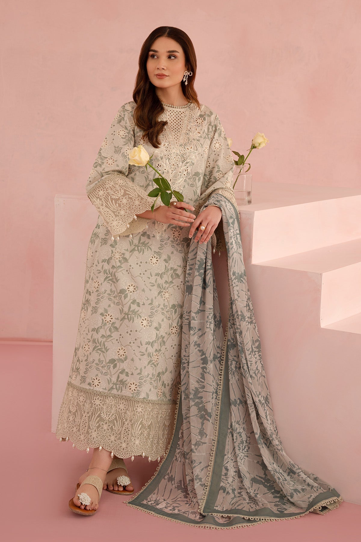 Afrozeh | Floral Charm 25 | Kylon - House Of Hania