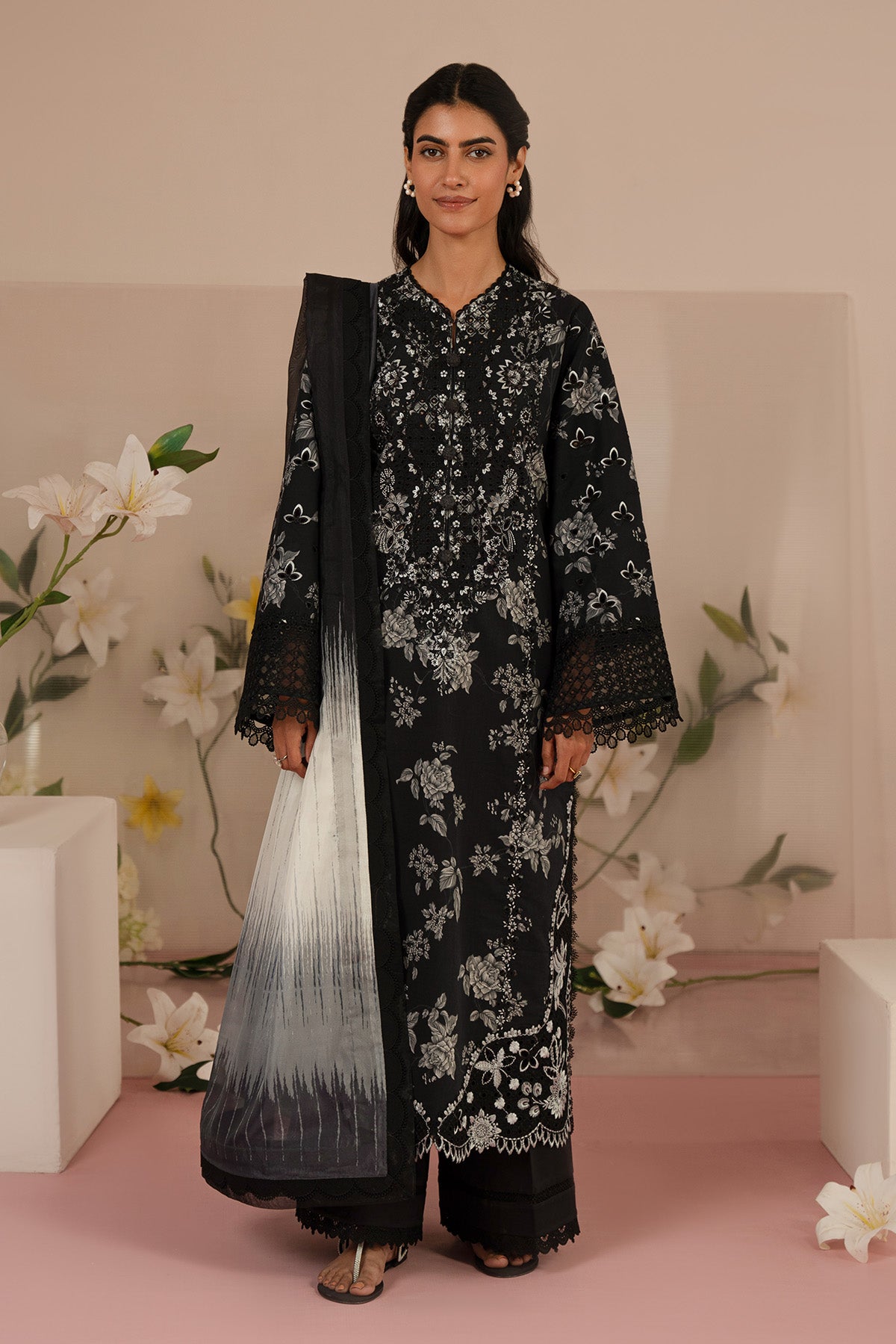 Afrozeh | Floral Charm 25 | Lupine - House Of Hania