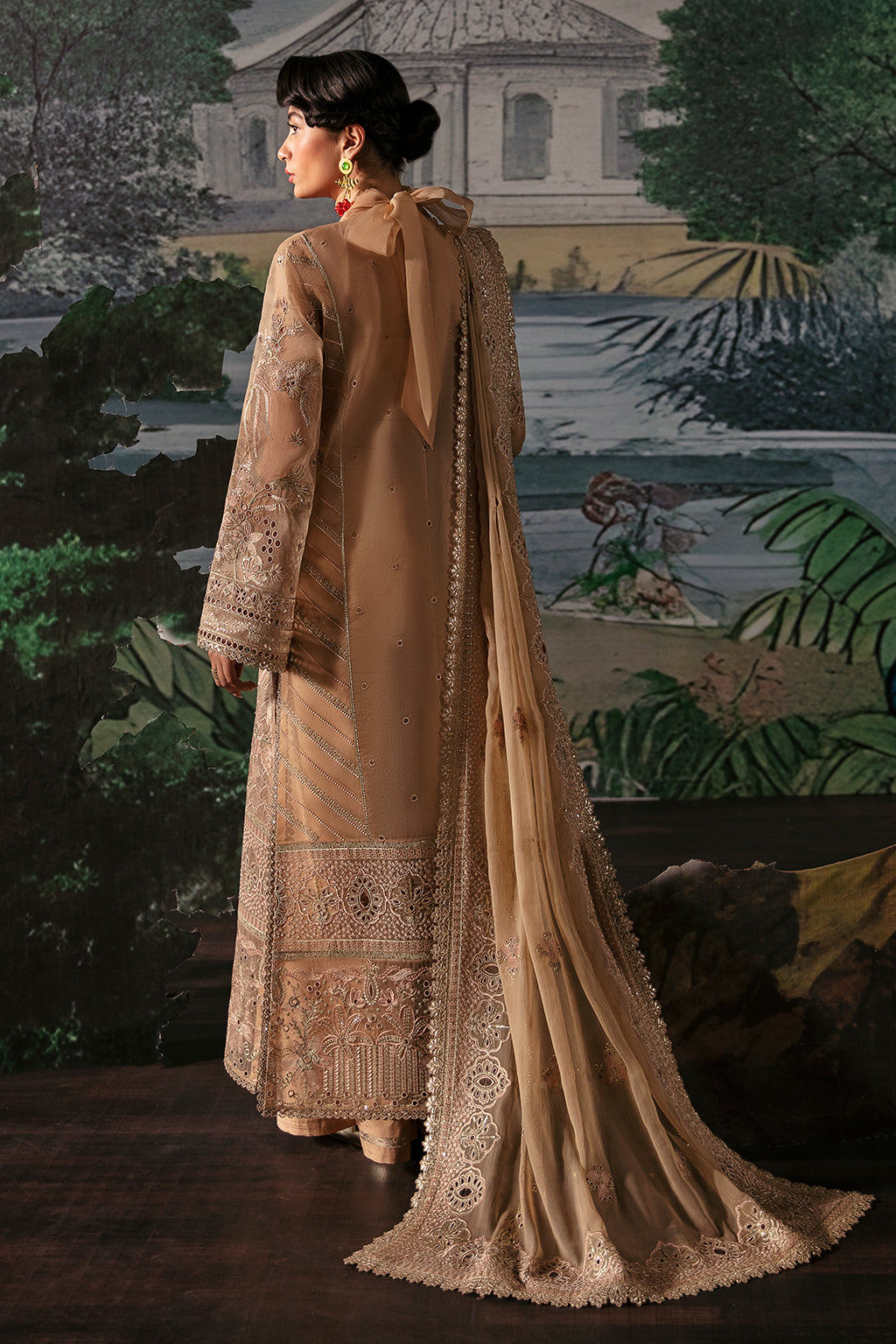 Afrozeh | La Fuchsia Festive 24 | Reese - House Of Hania