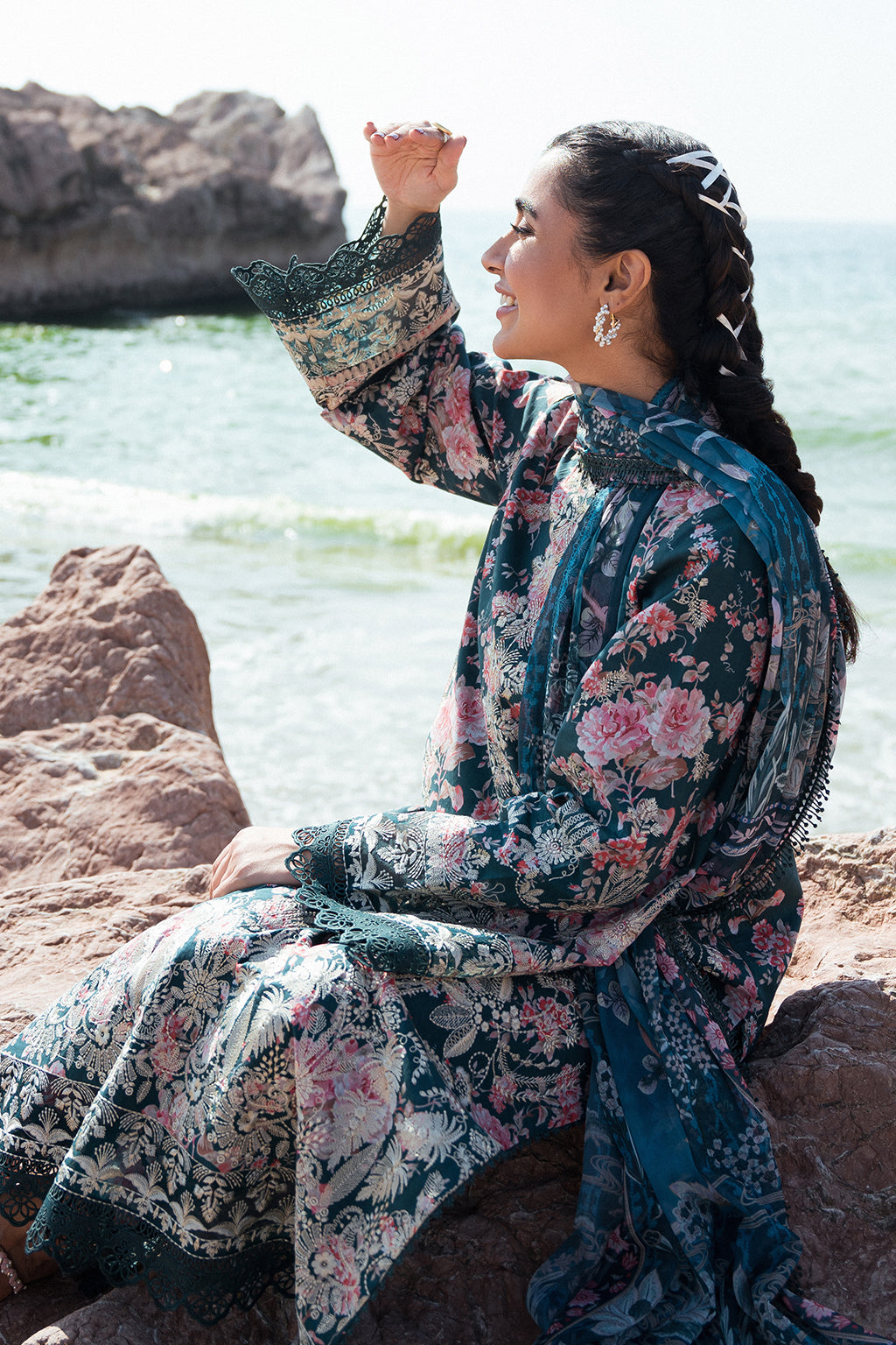 Afrozeh Summer Together Embroidered Lawn 3Pc Suit - Clover - House Of Hania