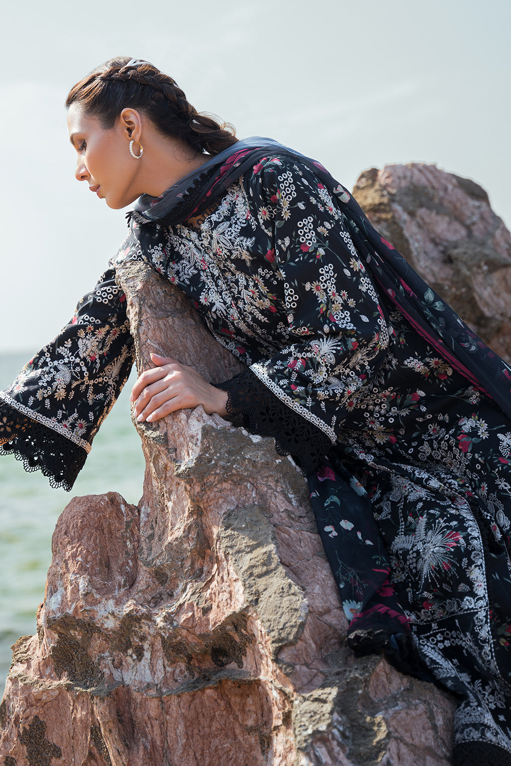 Afrozeh Summer Together Embroidered Lawn 3Pc Suit - Levana - House Of Hania