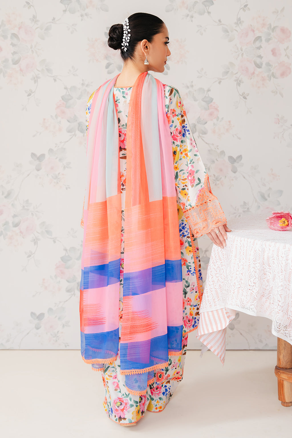 Afrozeh | The Floral Charm | Sundance - House Of Hania