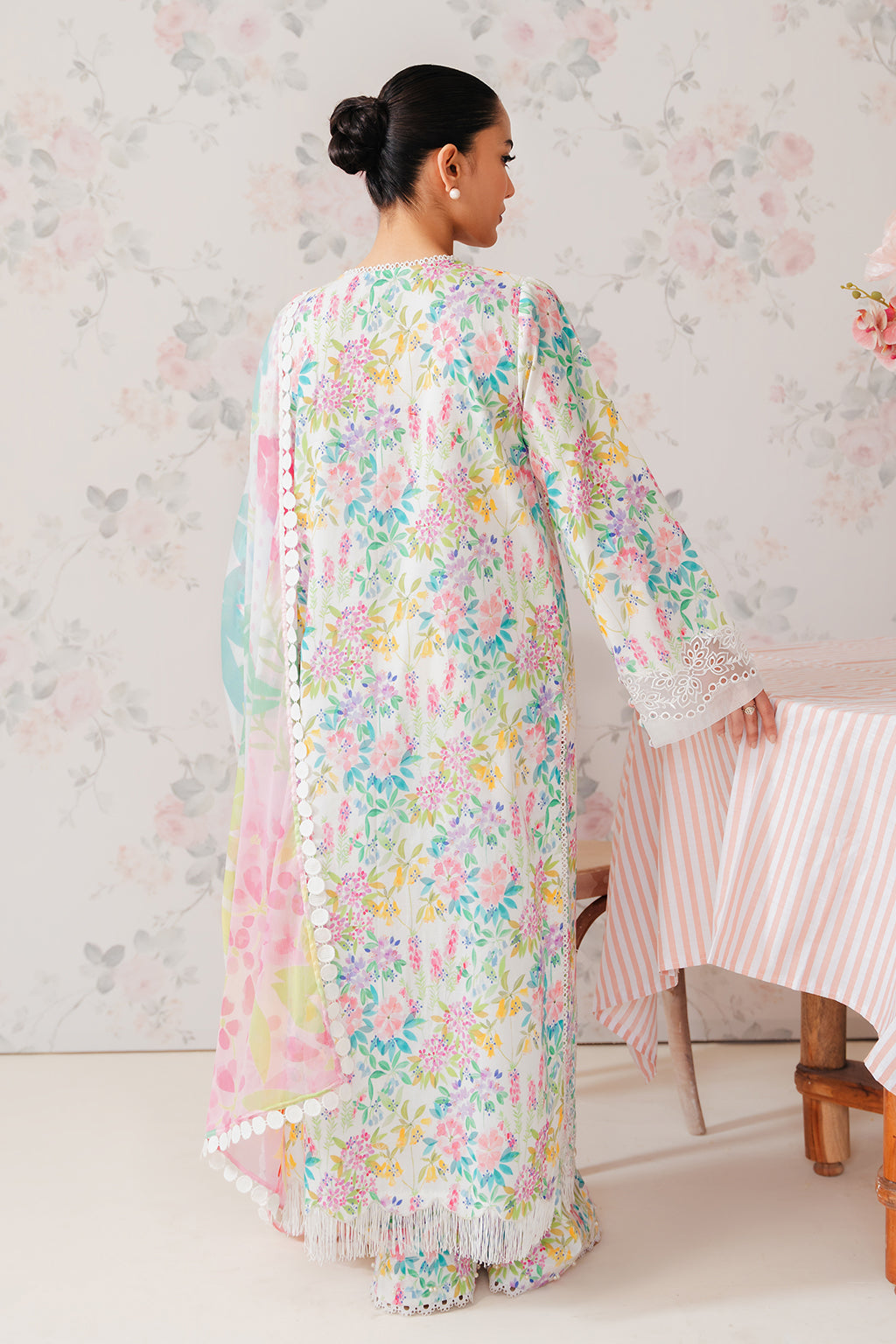 Afrozeh | The Floral Charm | Vanilla - House Of Hania