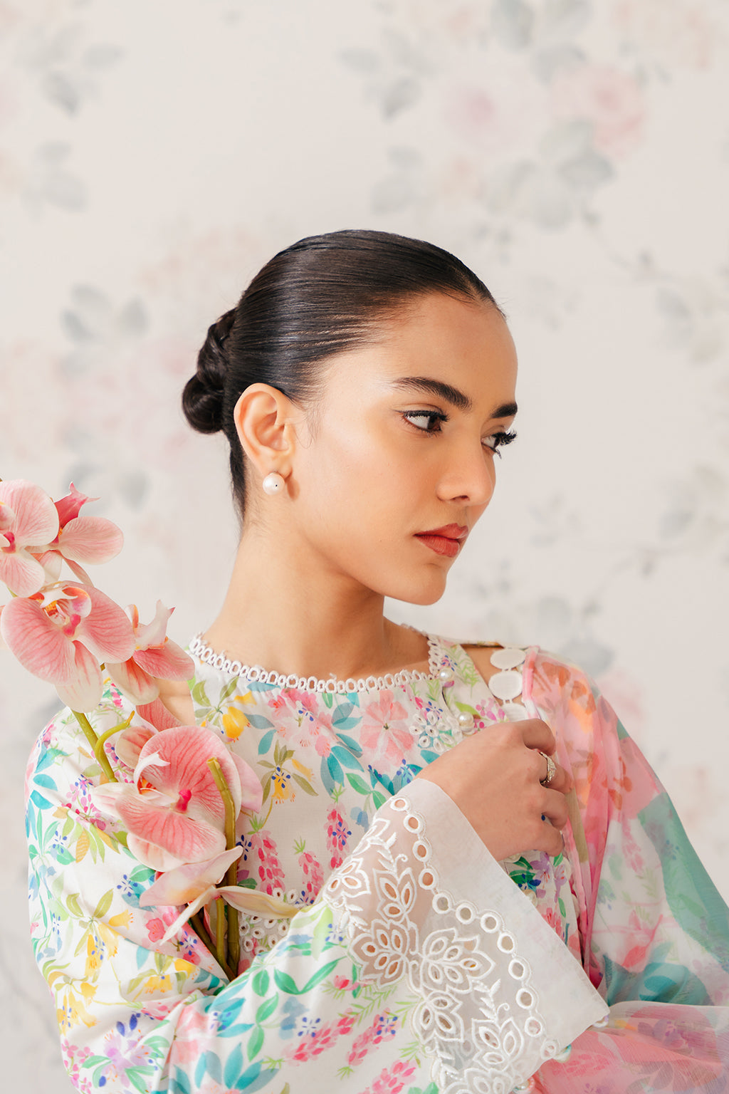 Afrozeh | The Floral Charm | Vanilla - House Of Hania