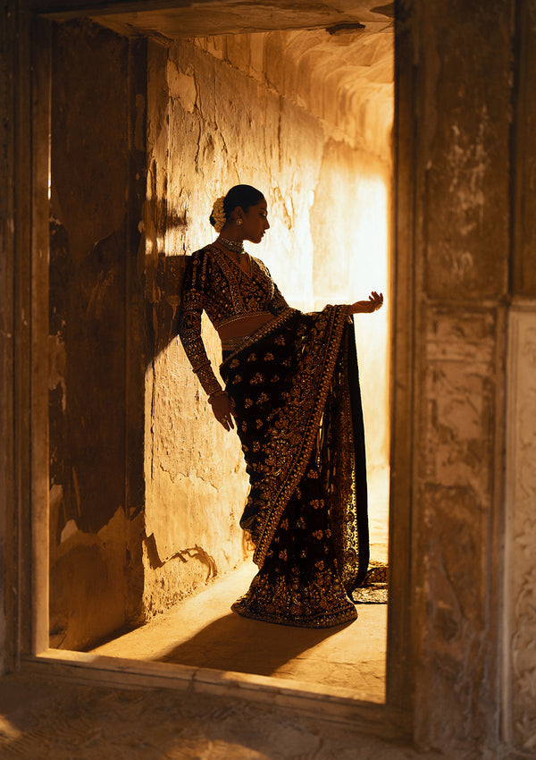 Aik Atelier | Dastoor Velvet 24 | DASTOOR - LOOK 04 - House Of Hania