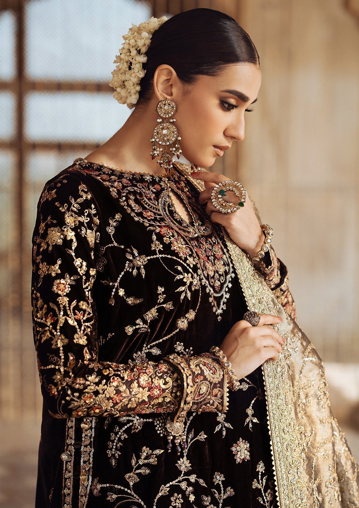 Aik Atelier | Dastoor Velvet 24 | DASTOOR - LOOK 09 - House Of Hania