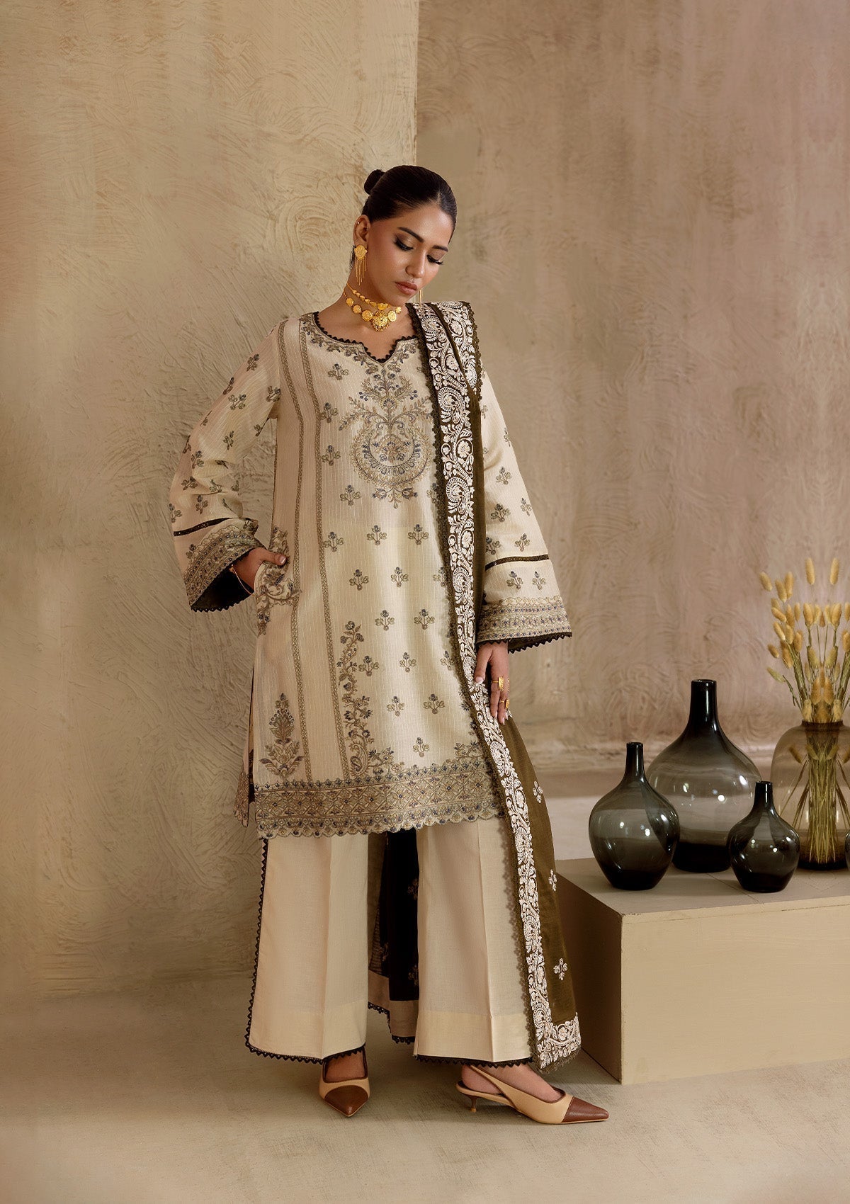 Aik Atelier | RTW 25 | LOOK 02 - House Of Hania