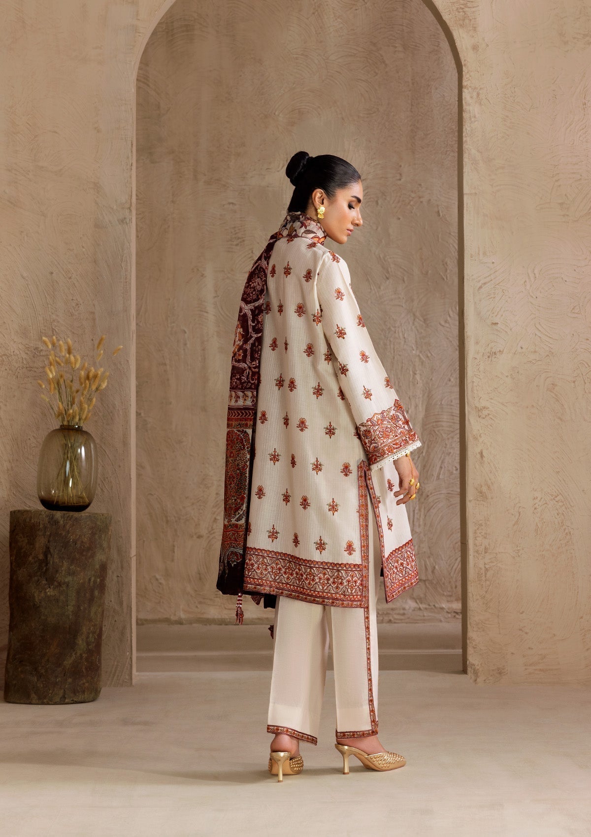 Aik Atelier | RTW 25 | LOOK 04 - House Of Hania