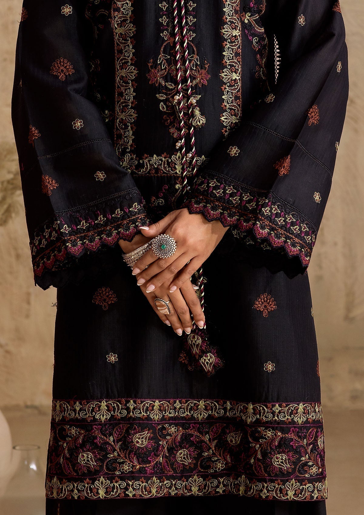 Aik Atelier | RTW 25 |  LOOK 06 - House Of Hania