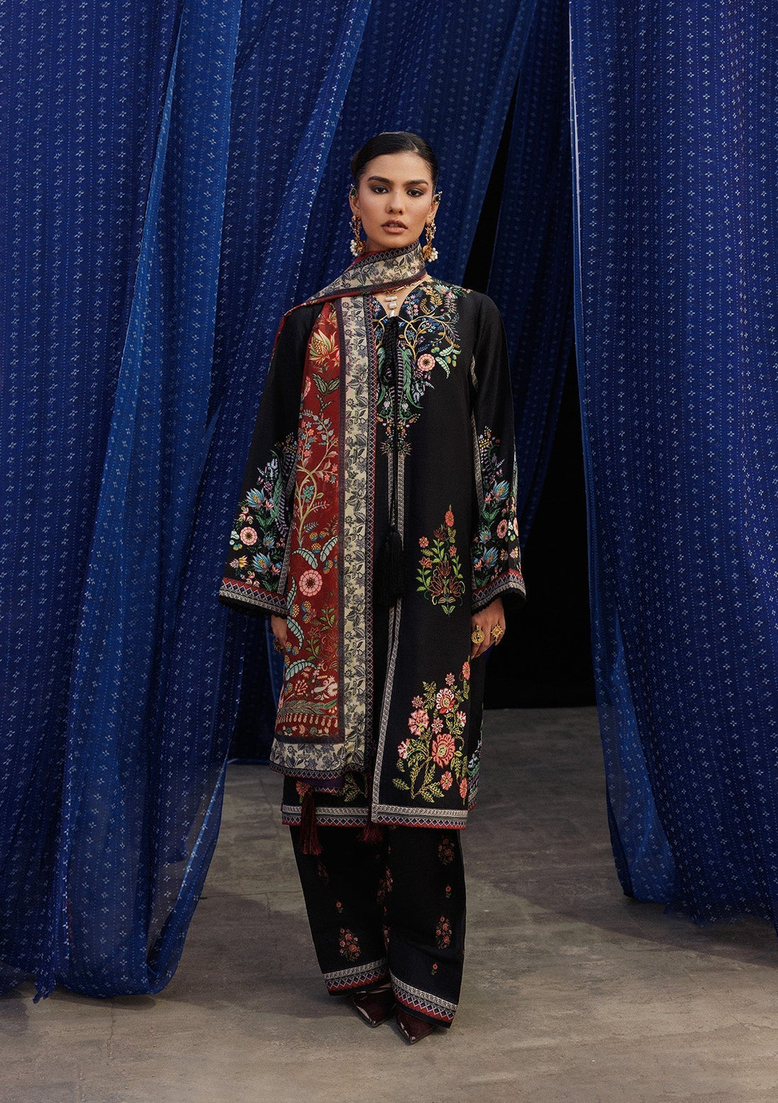 Aik Atelier | Roz Khaddar | AIK ROZ '25 D2 - LOOK 01 - House Of Hania
