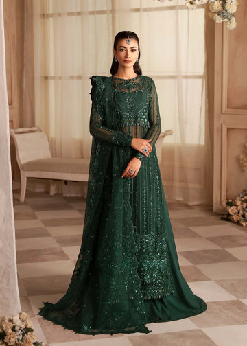 Model wearing Akbar Aslam Emeraude ivory shirt & trousers with dupatta