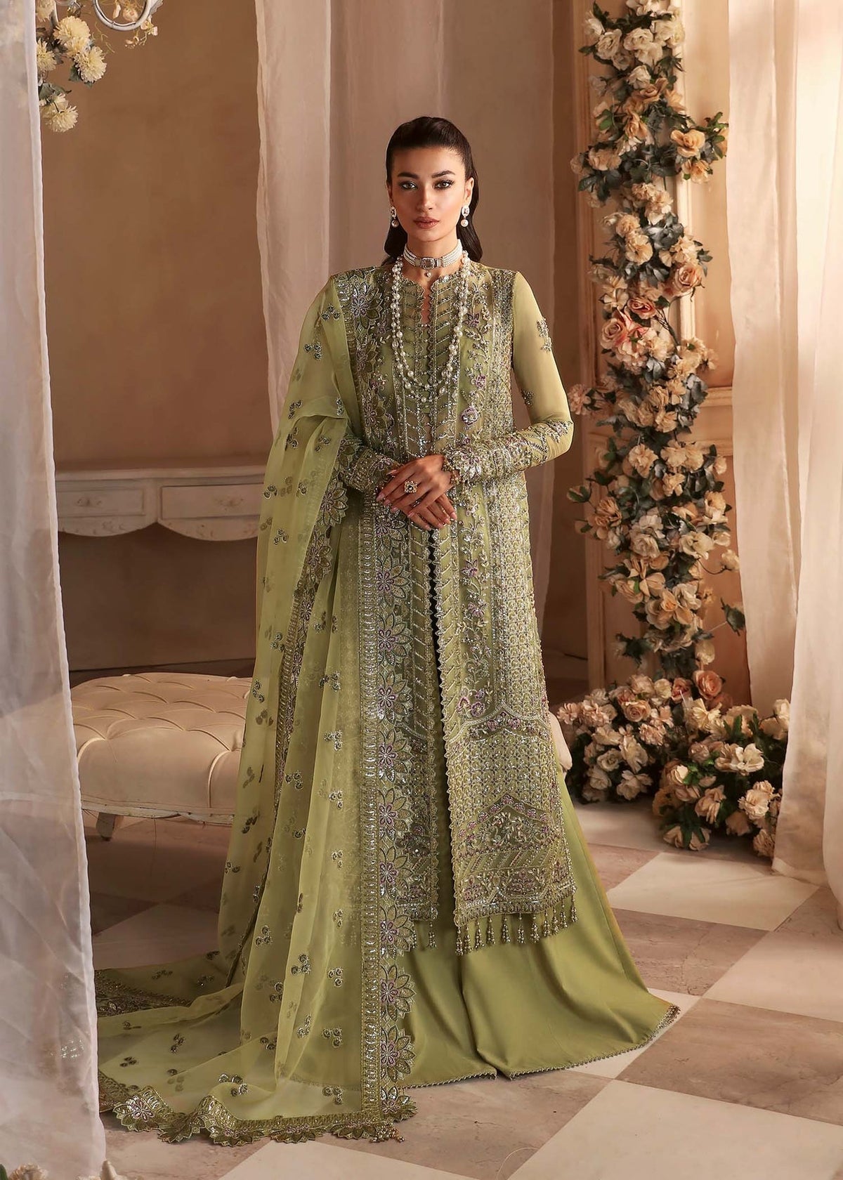 Akbar Aslam Seren dupatta border detail