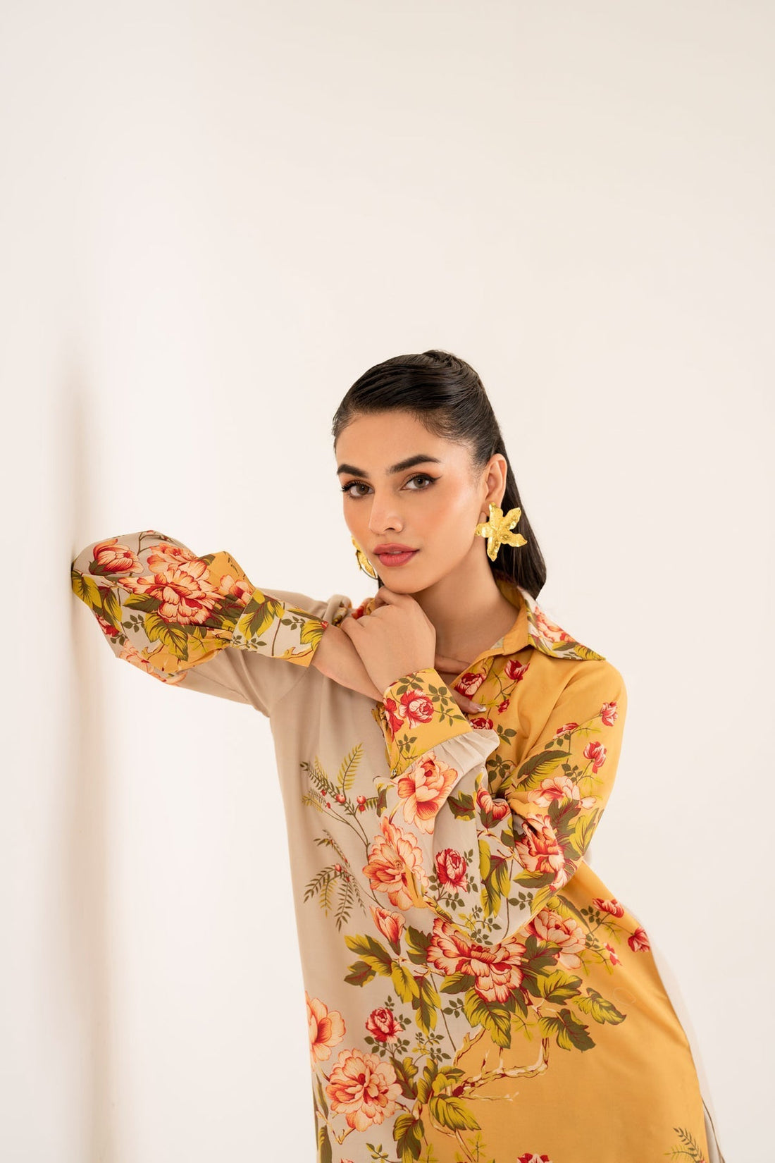 Model wearing Akbar Aslam Elea long shirt & trousers co-ord