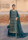 Model wearing Akbar Aslam Nazgul shirt & trousers with dupatta