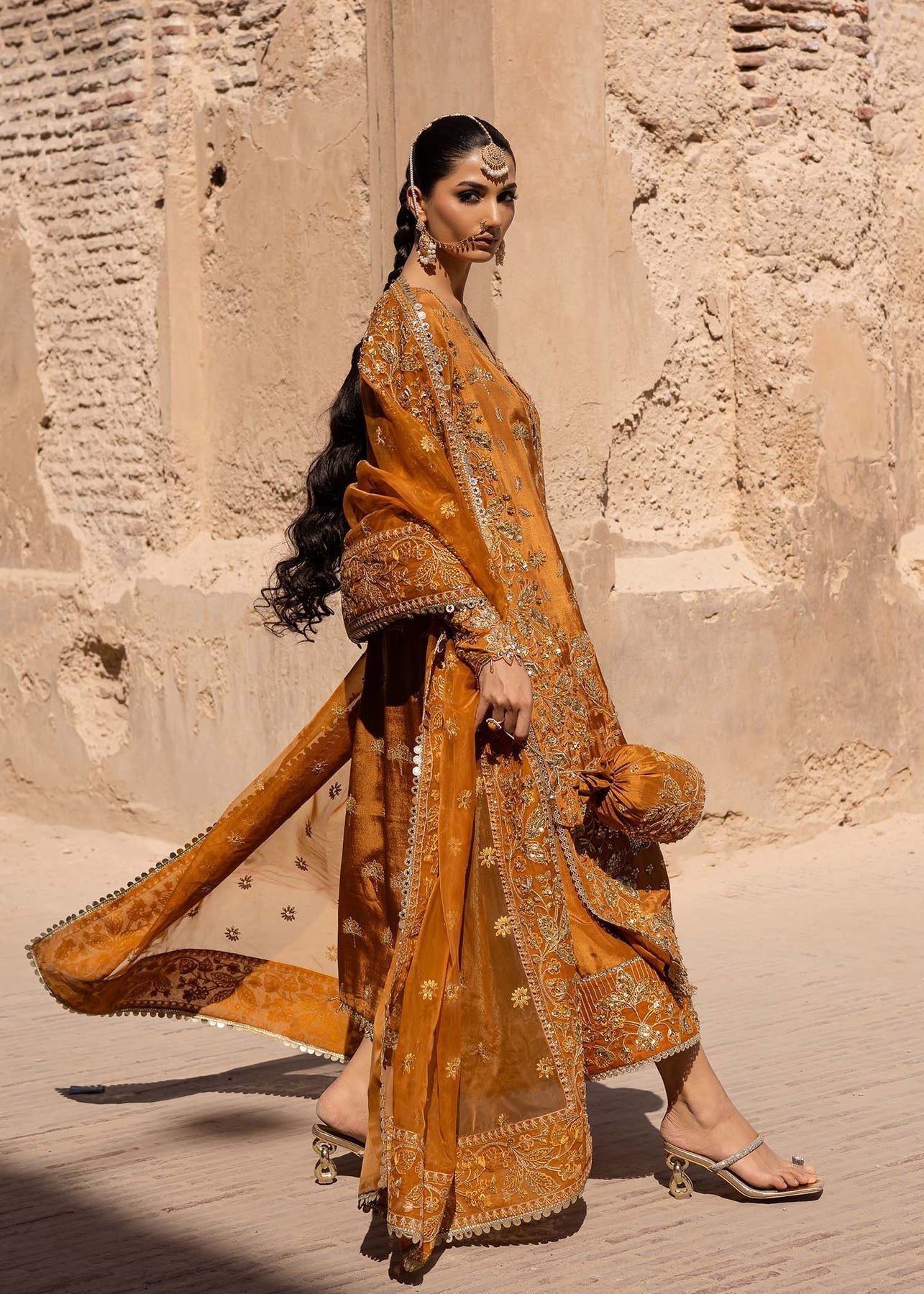 Akbar Aslam | Dastaan Luxury Formals | Zarmisha - House Of Hania