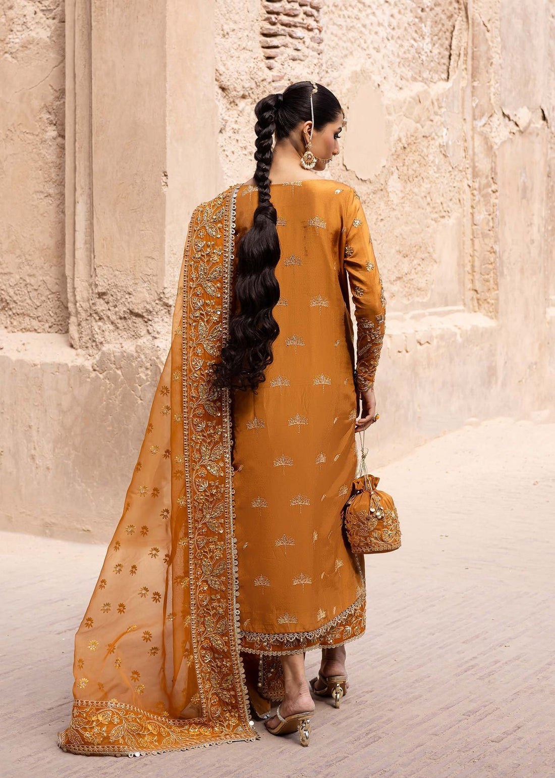 Akbar Aslam | Dastaan Luxury Formals | Zarmisha - House Of Hania
