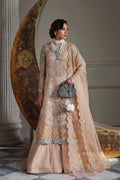 Model wearing Akbar Aslam Aabroza shirt & trousers with dupatta