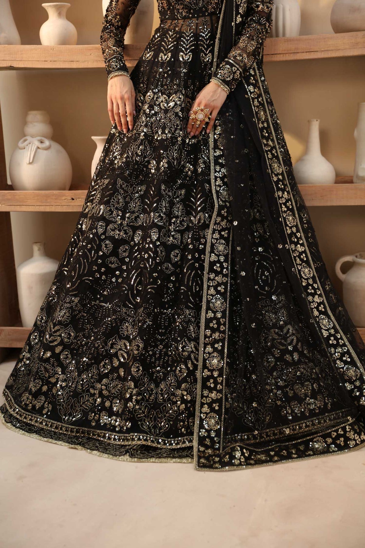 Akbar Aslam Cinder dupatta border detail