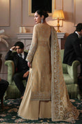Akbar Aslam Tajmeen embroidered neckline detail