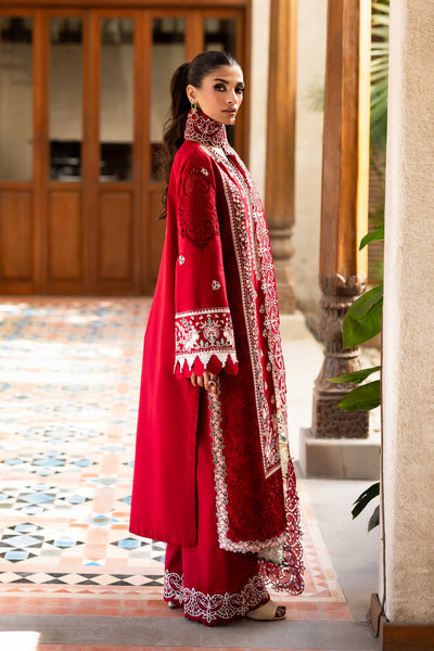 Akbar Aslam Noeva back view