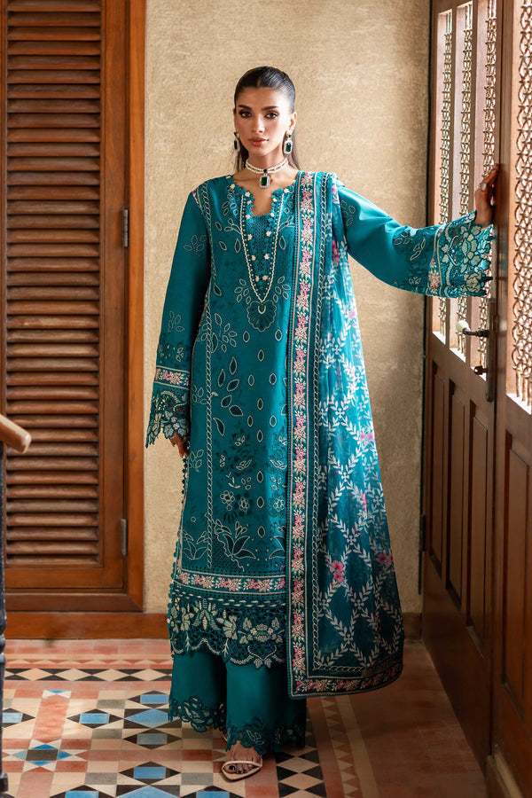 Model wearing Akbar Aslam Rivah shirt & trousers with dupatta