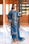 Model wearing Akbar Aslam Tarin shirt & trousers with dupatta
