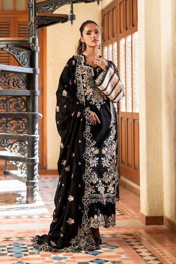 Model wearing Akbar Aslam Zivah shirt & trousers with dupatta