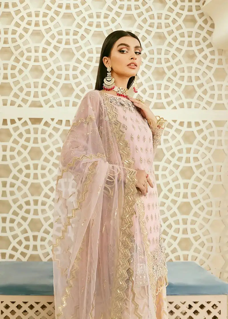 Model wearing Akbar Aslam Oriole shirt & trousers with dupatta