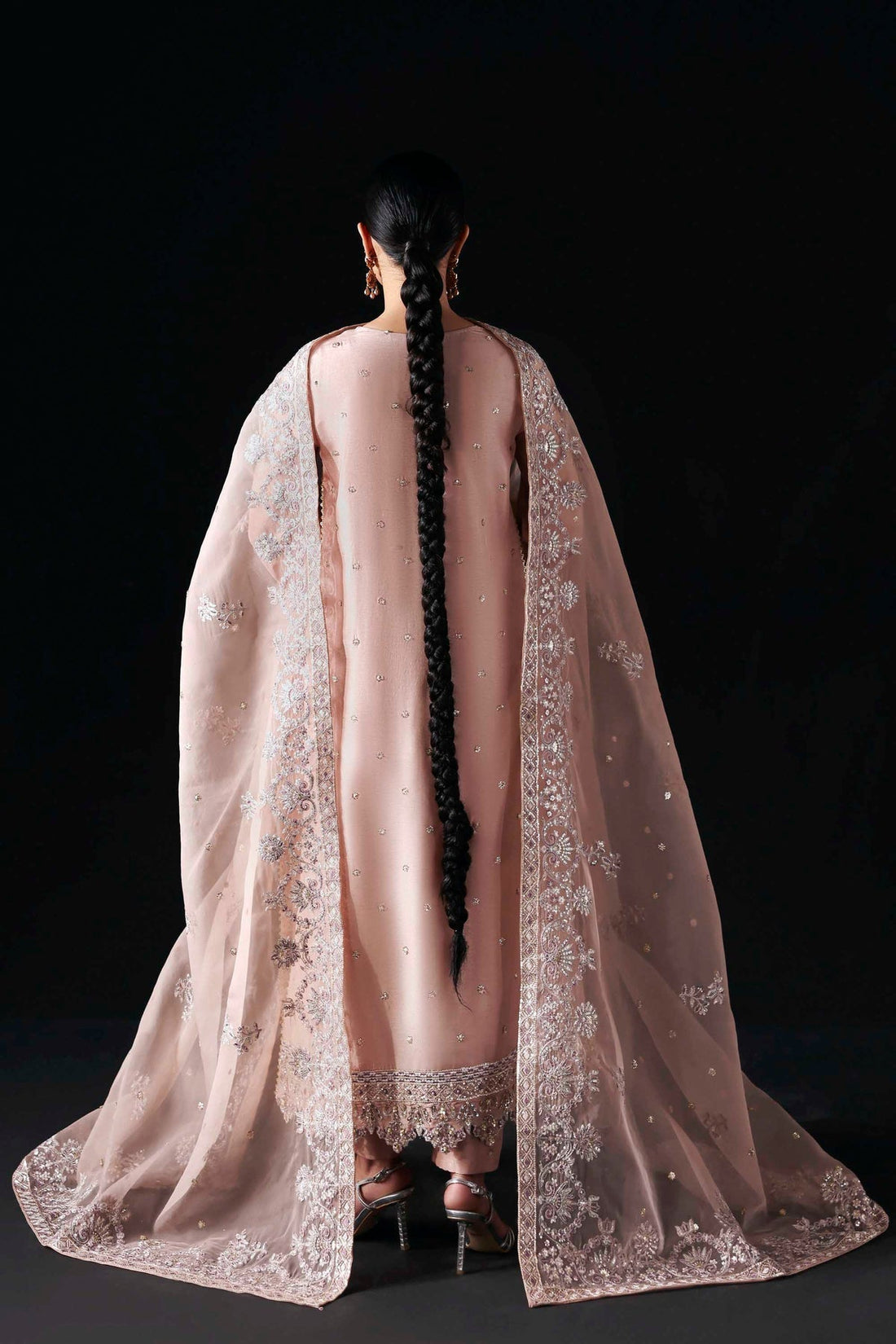 Akbar Aslam | Formal Pret | Avenor - House Of Hania