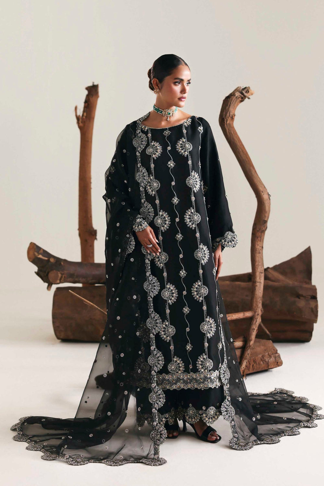 Akbar Aslam | Formal Pret | Caelis - House Of Hania