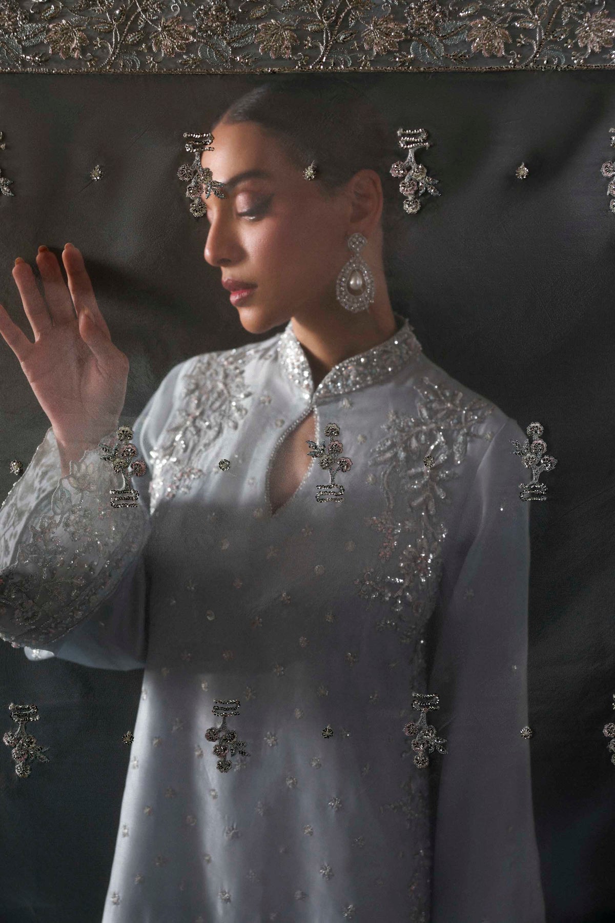 Akbar Aslam Elisea additional view