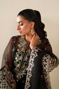Akbar Aslam Noir dupatta border detail