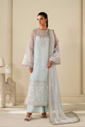 Model wearing Akbar Aslam Poise shirt & trousers with dupatta