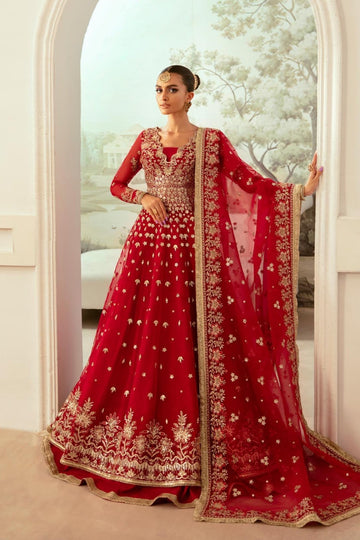 Model wearing Akbar Aslam Sangre maxi & lehenga