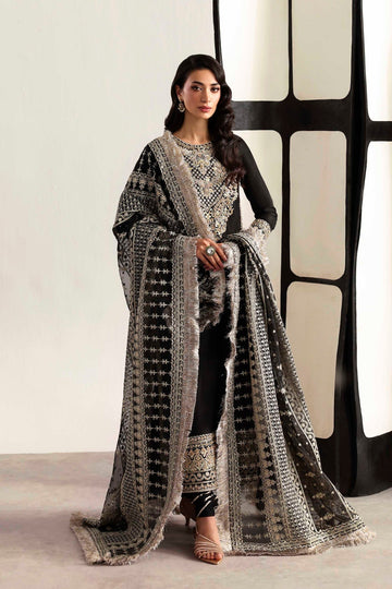 Model wearing Akbar Aslam Onyx shirt & trousers with dupatta