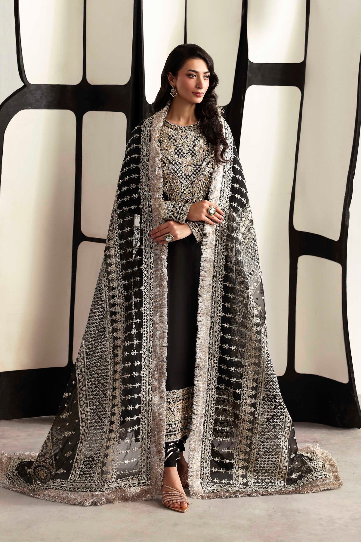 Akbar Aslam Onyx back view