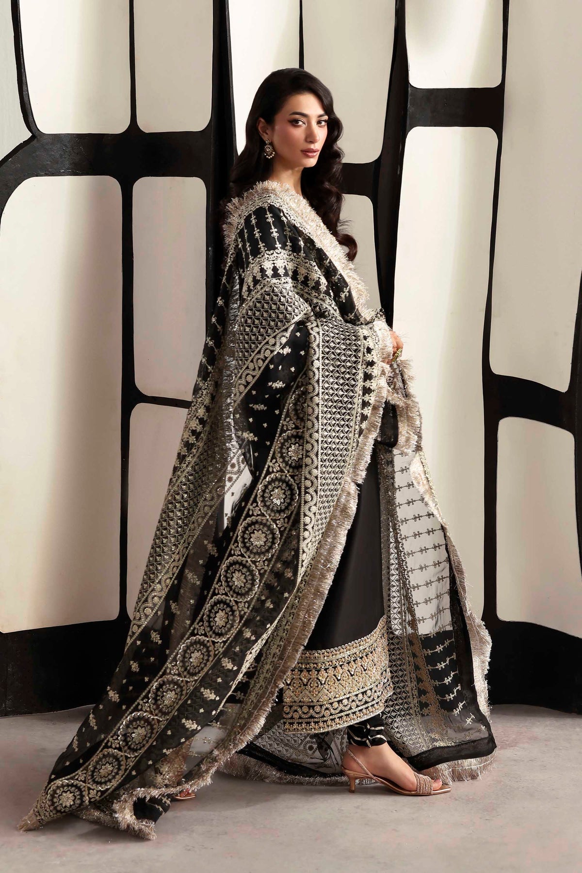 Akbar Aslam Onyx lehenga, sharara or trouser detail