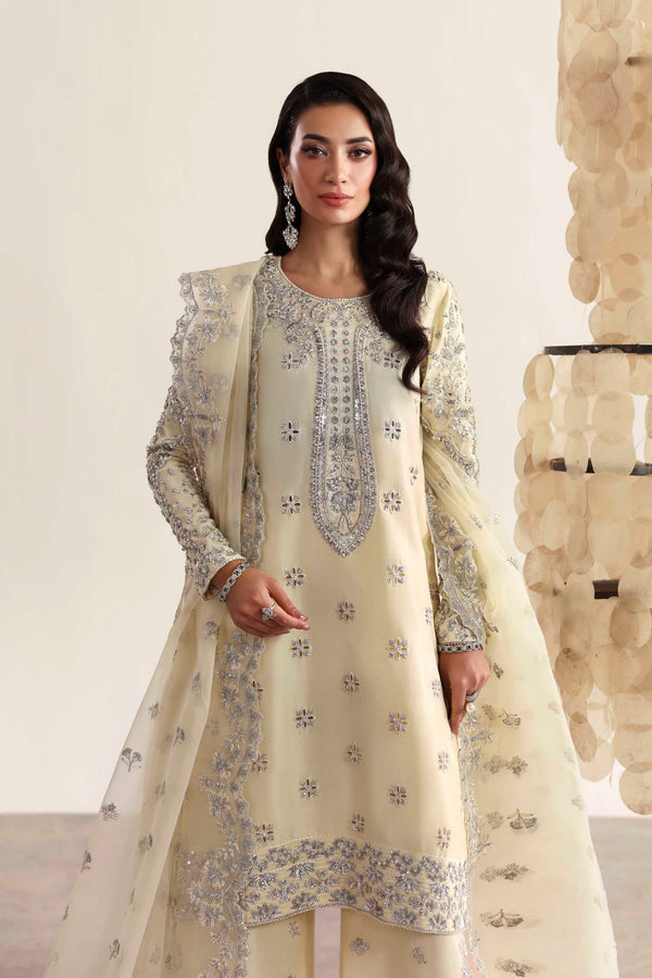 Akbar Aslam Wisteria dupatta border detail