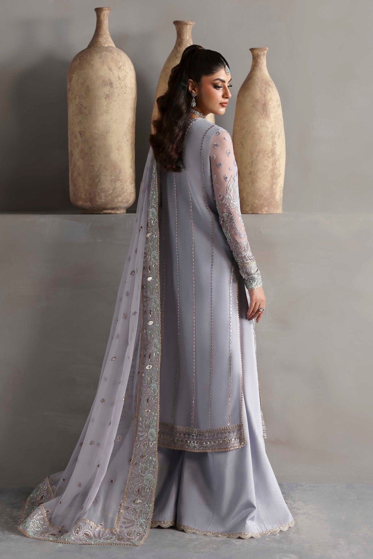 Akbar Aslam Emeraya embroidered neckline detail