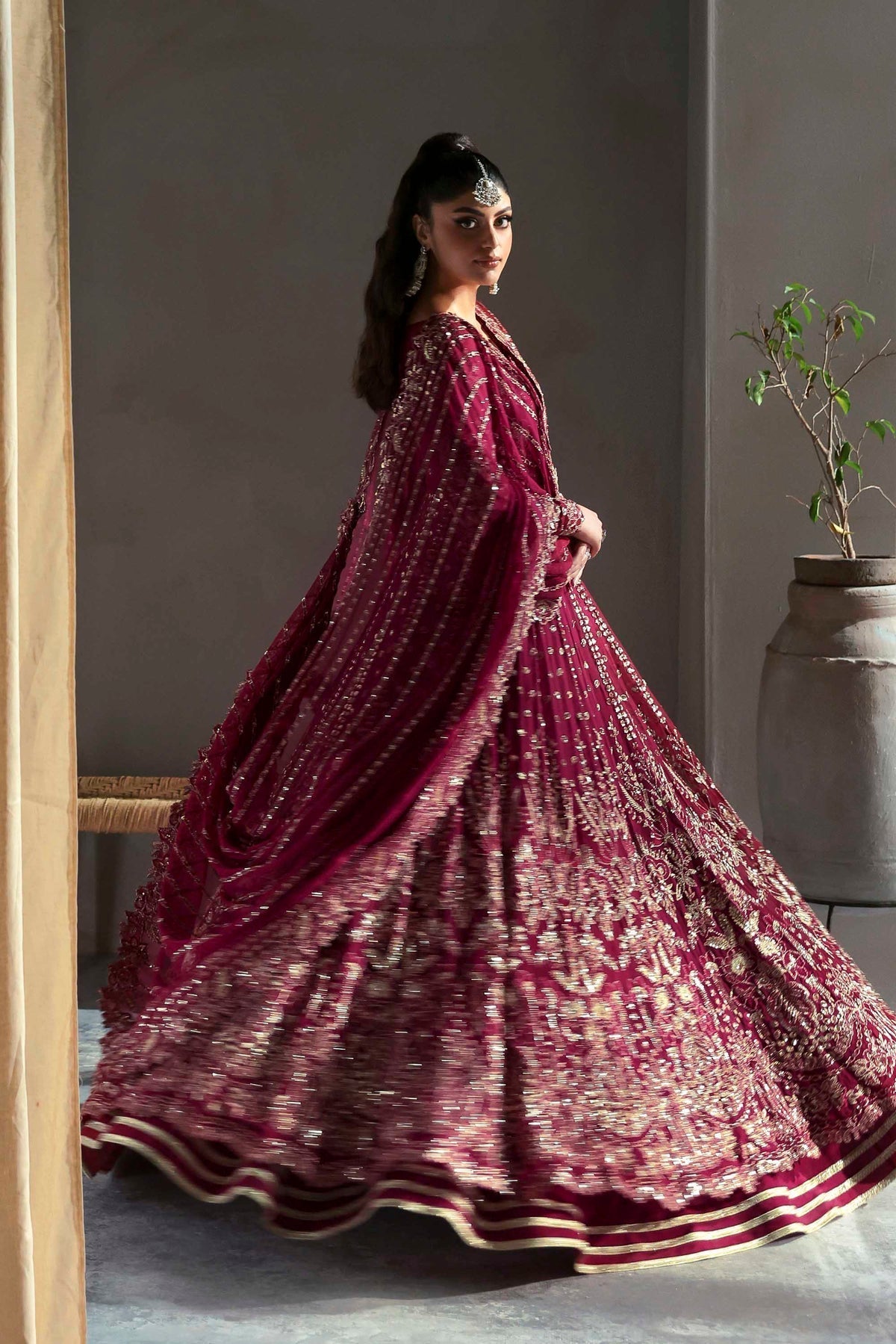 Akbar Aslam Mahroze back view