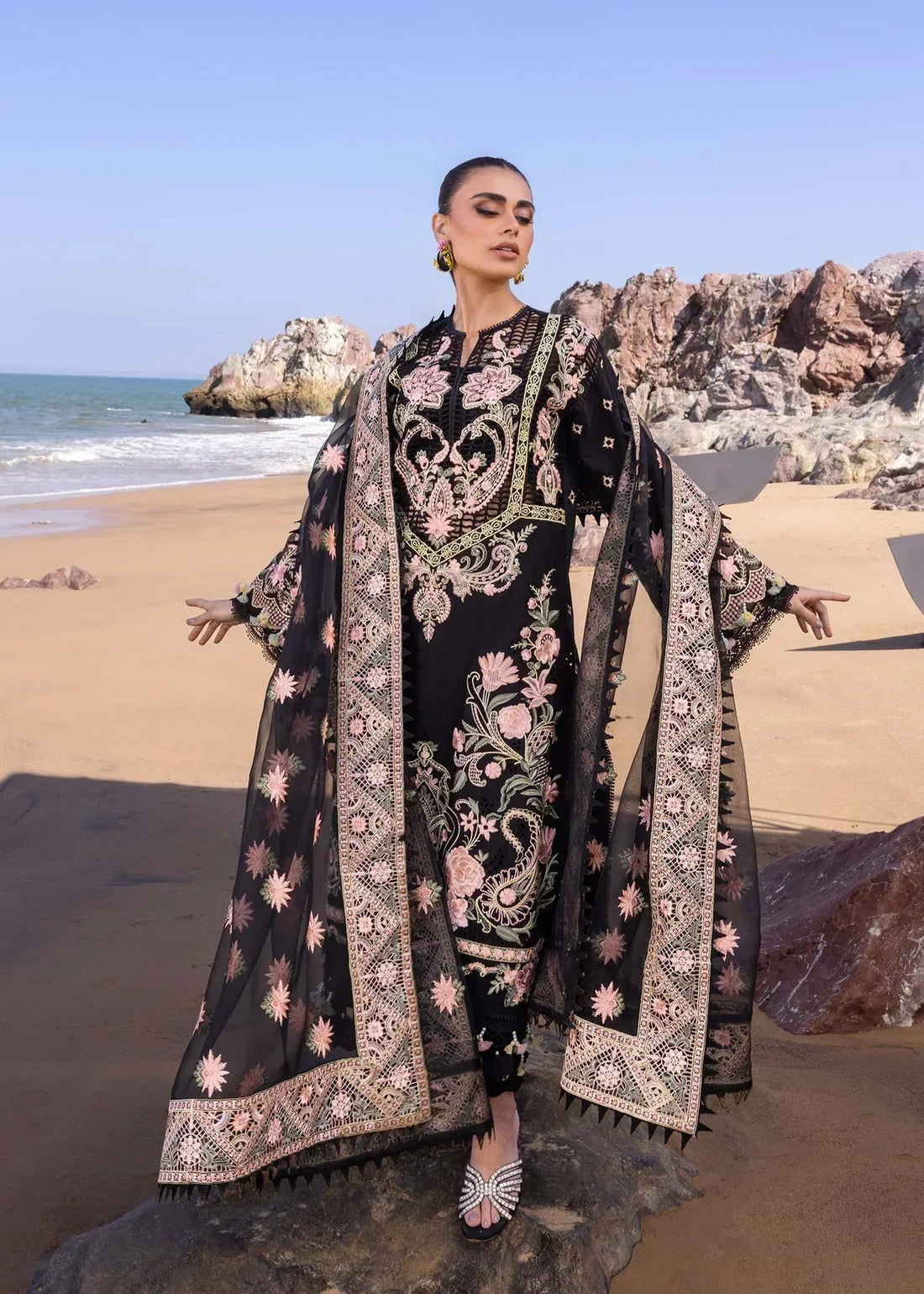 Akbar Aslam | Oasis Lawn 24 | Iris - House Of Hania