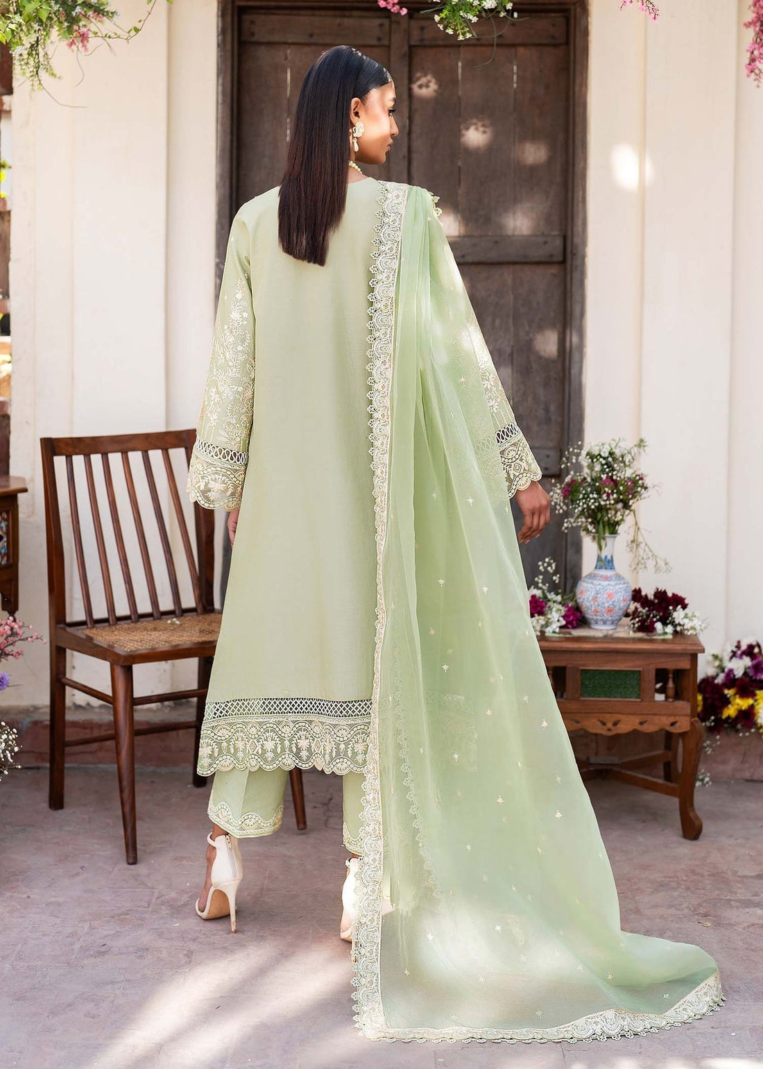 Akbar Aslam | Pret Lawn | CHIC - House Of Hania