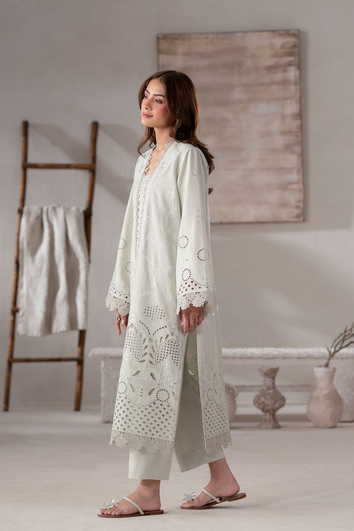 Akbar Aslam Eyla lehenga, sharara or trouser detail